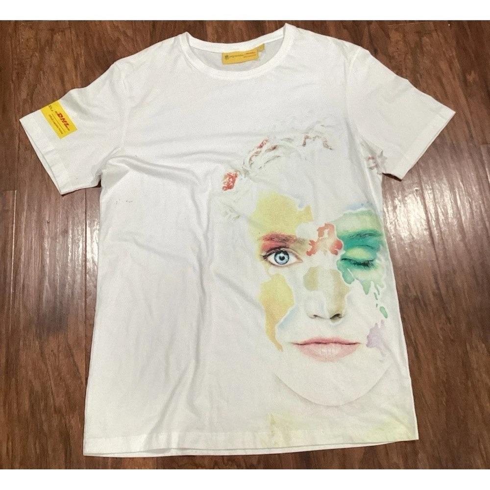 Cirque Du Soleil DHL Art Graphic T-shirt Men Large White Short Sleeve